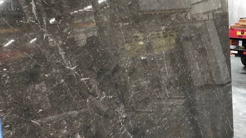 小标题：一、石材养护的重要性