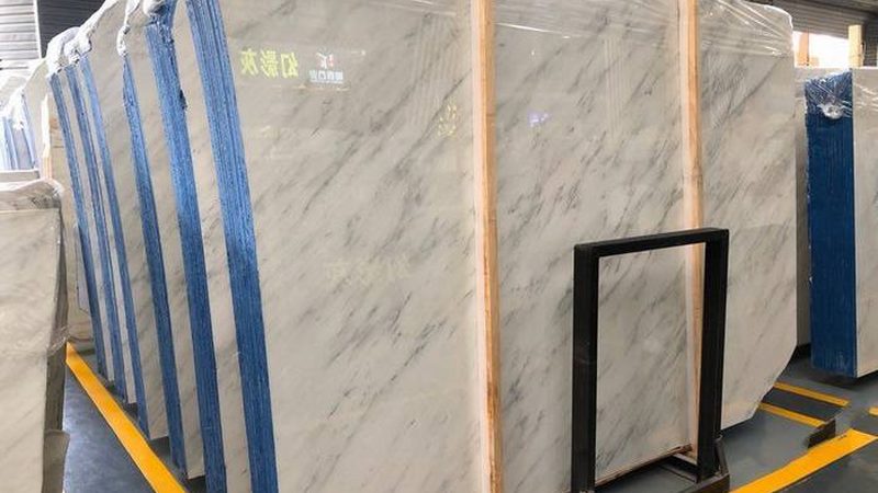 微晶石与岩板：批发报价背后的工艺与价值